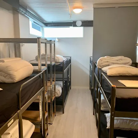 Vandrarhem Budget *